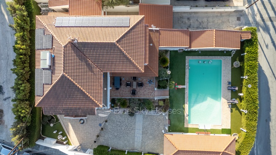 5 Bedrooms House / Villa in Kalogiri, Limassol