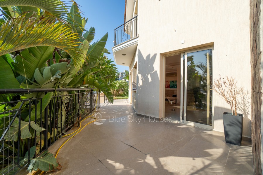 3 Bedrooms House / Villa in Agios Athanasios, Limassol