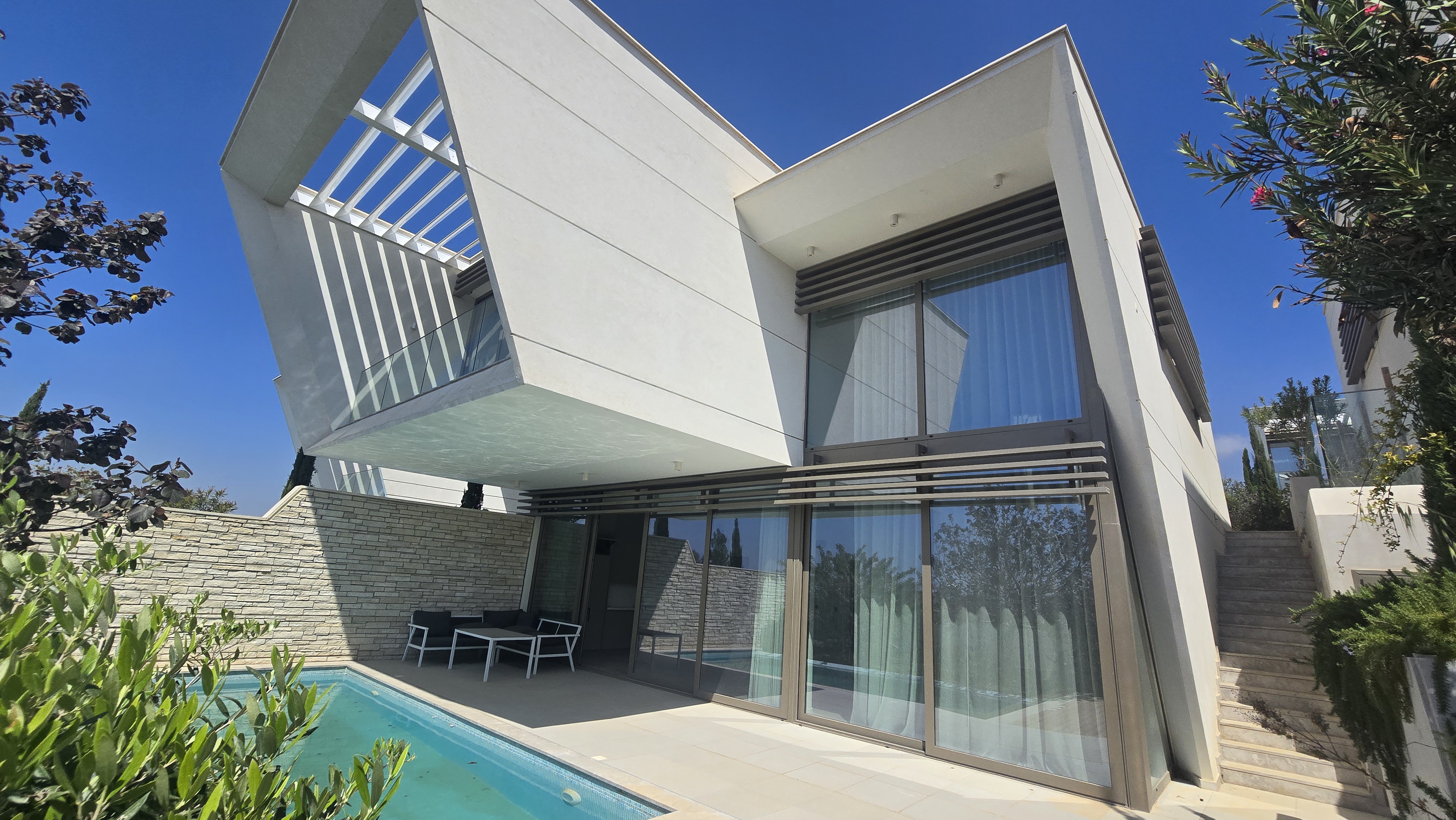 4 Bedrooms House / Villa in Mouttagiaka, Limassol